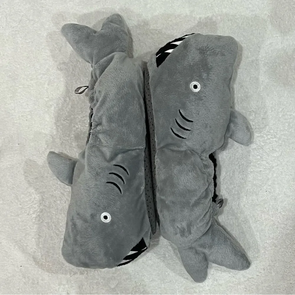 Old Navy Shark Slippers XL 3-4